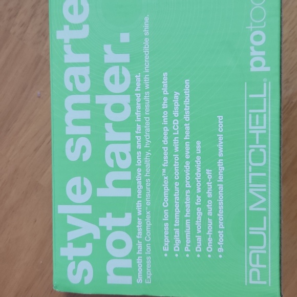 Paul Mitchell ProTools Straightener - Picture 4 of 4